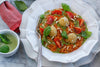Tomaten-Risotto mit Basilikumsauce und gebackenen Mozzarella-Bällchen 